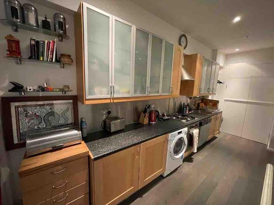 Large Studio Flat In Kensington ロンドン エクステリア 写真