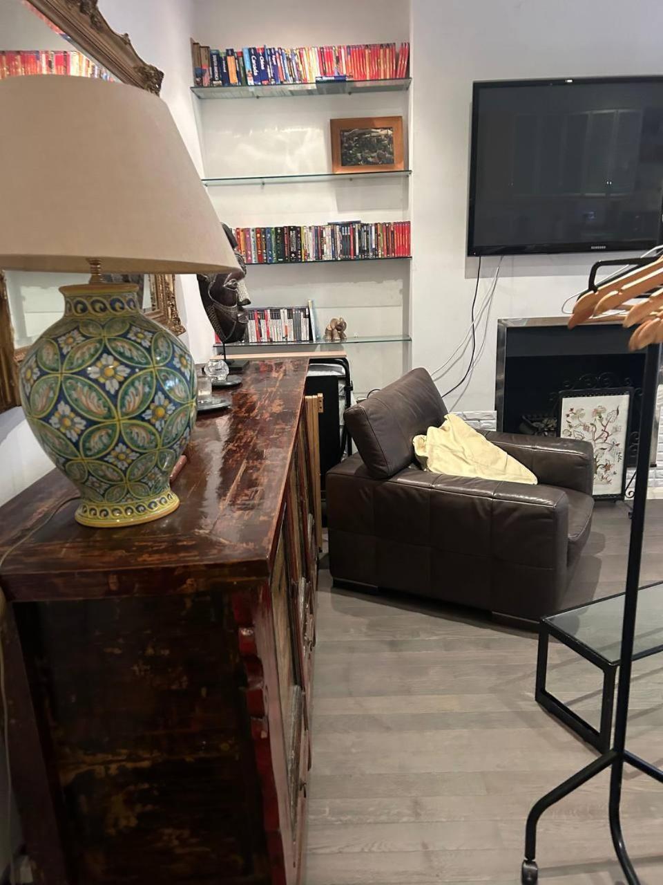 Large Studio Flat In Kensington ロンドン エクステリア 写真